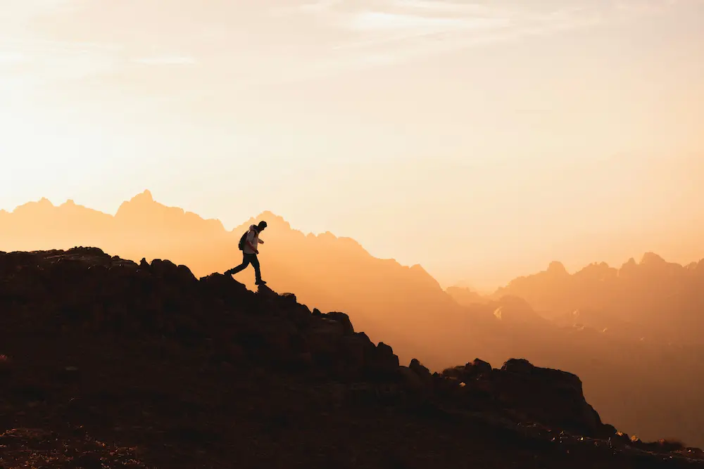 neom nMzbnMzMjYU unsplash